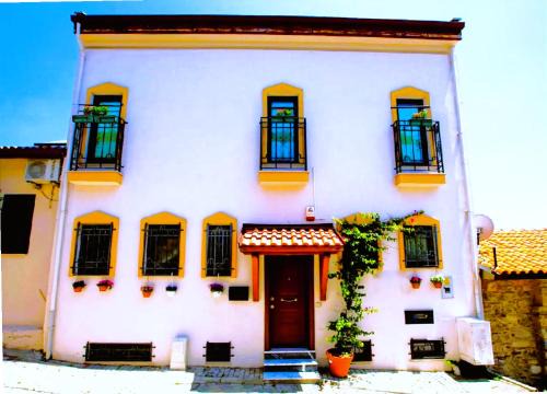 Kasbah Shirin