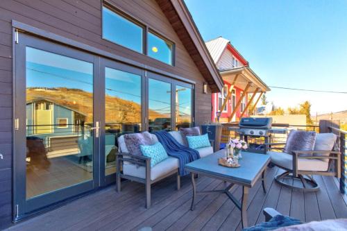 KBM Resorts 4BR with two main suites walk to Town Lift and Park City Mountain Resort PEA-1009
