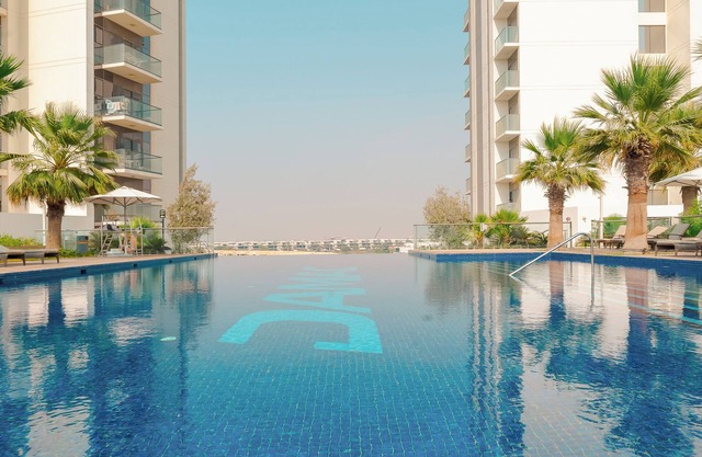 KeyRock Living - Luxe Escape with Pool
