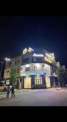 Khách sạn An An