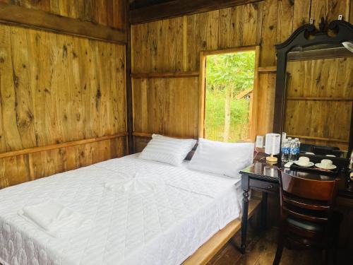 Khu Nghỉ dưỡng Sinh thái Nhà Lụa Retreat
