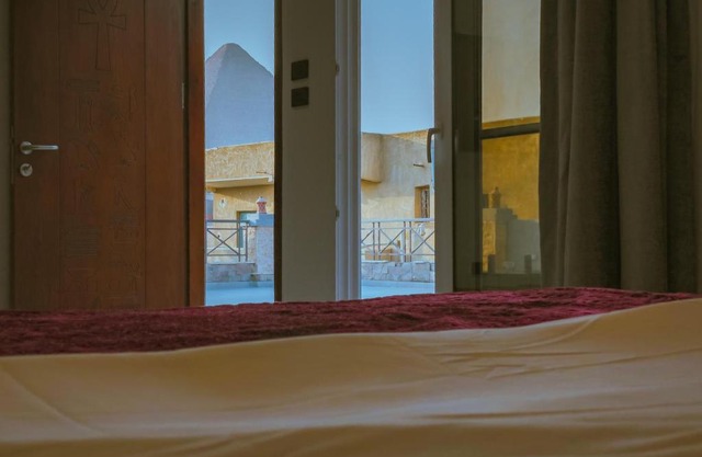 Khufu House