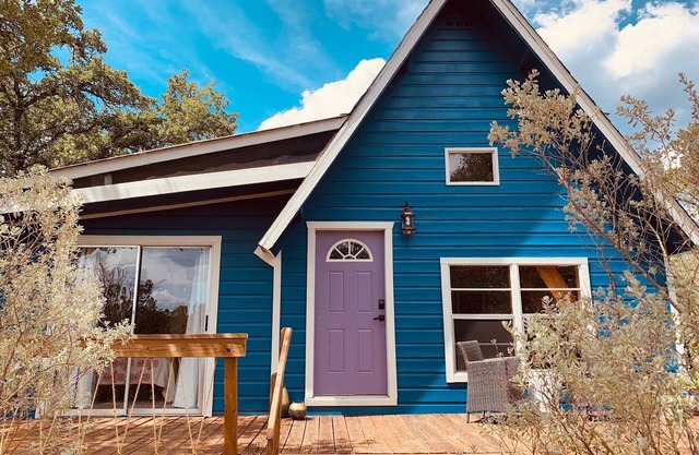 Kind Of Blue - A Hill Country Cottage