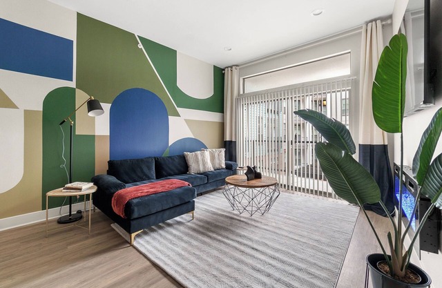KING Bed Oasis! Deep Ellum/Gated Parking/Luxe/Close to Major Cities