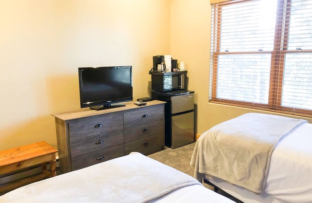 King Lock-Off Unit With All the Perks of the Bear Creek Lodge