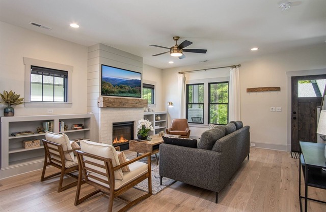 Kings Creek Cottage | 3 Bed, 2 Bath