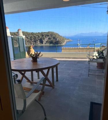 Kioni - Andriana's House