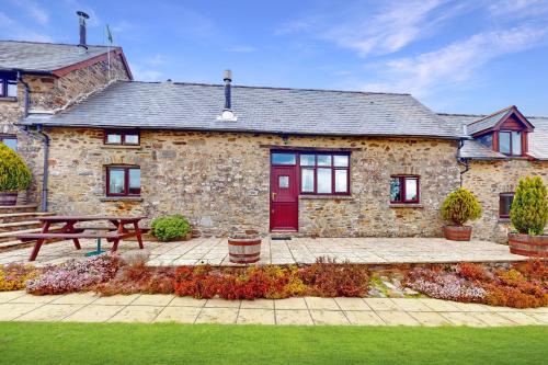 Kiri Cottage Hawkridge