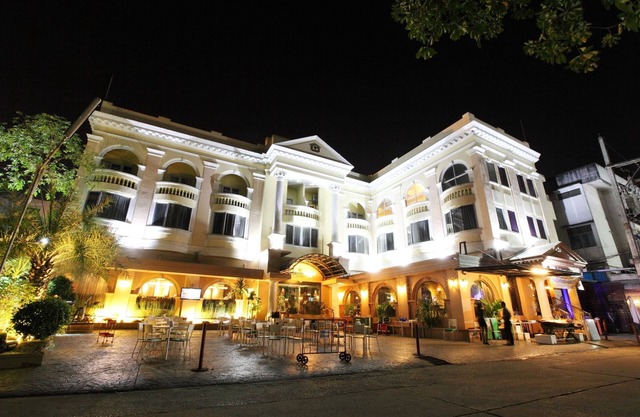 Kiss Gardenhome Chic Hotel