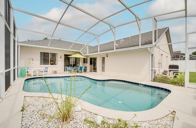 Kissimmee Vacation Rental about 4 Mi to Disney!