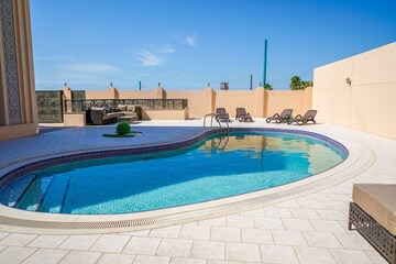 Kite Palace - Lavish 7 Bedrooms villa on Kite Beach in Dubai