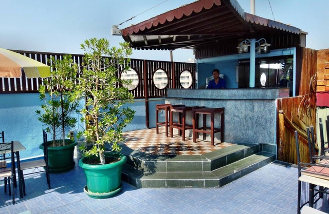 Knight Armour Hotel