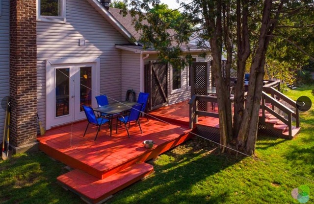 Knowlton - Center of Victorian Village - Oasis backyard with pond and wildlife.