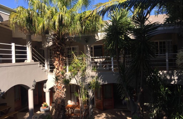 Knysna N2 Lodge