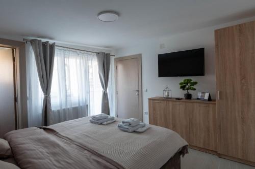 Kolonja Apartmani