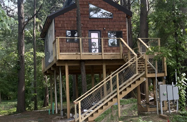 KOOPERS LANDING TREEHOUSE-Brand New build! Casino, Wine trails, National Parks