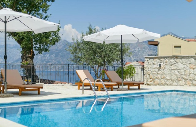 Kotor Sunset Apartments