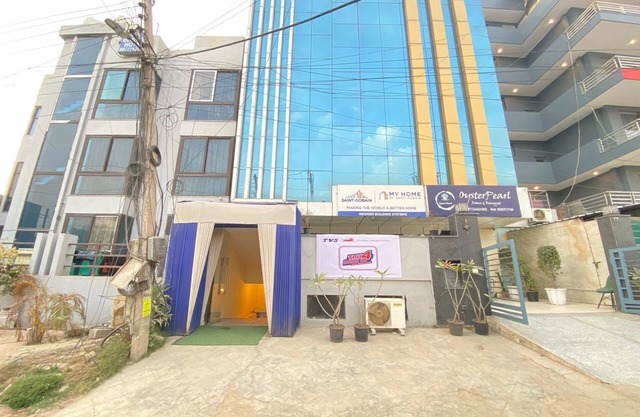 Krishna Coddle Executive