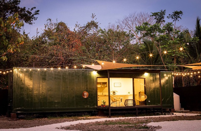 Kuna Fire - Fabulous Container Lofts in Mal Pais!
