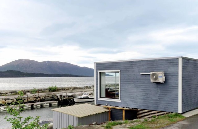 Kyrkjestein by Interhome