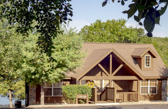 L069, Lakefront Cabin, Save 15% on New 3+ Nts Bookings; SEE DESC.BELOW
