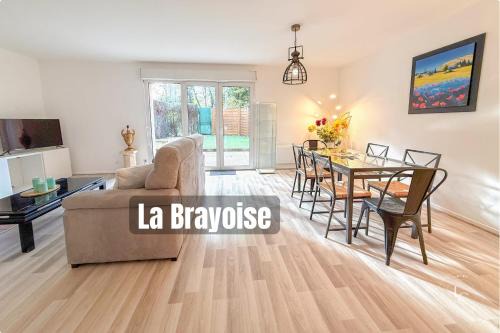 La Brayoise Near Orléans cozy house with garden & pétanque