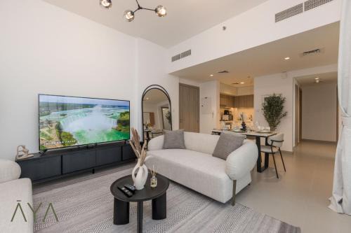 La Brisa - Stylish 2BR Apartment at Dubai Hills with Pool Access By ĀYA Boutique