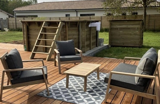 La Cabane de Sofi ~ Villa Cosy Avec Piscine Proche lac 8 Personnes