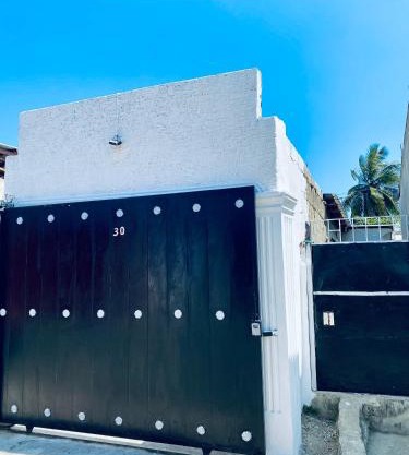 La Casita De Plata
