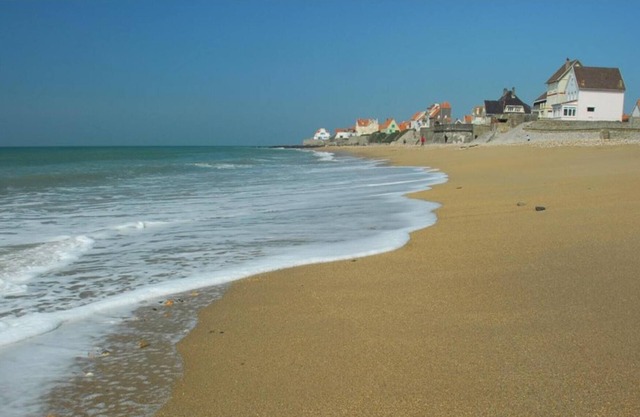 La Désirade Audresselles, charming renovated house 250 m from the beach.