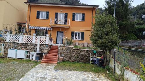 La Graziosa casa indipendente 3 camere letto parcheggio rifiniture comfort zona Lerici Guercio