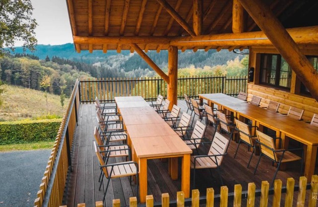 La Harde 31 pers Malmedy, vue, wellness, jardin