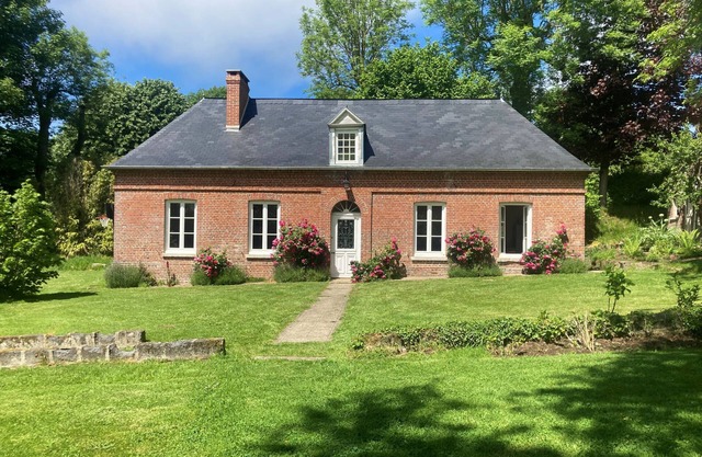 La Lanterne, a spacious brick house in a green setting