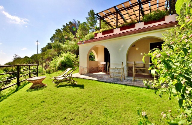 LA PERLA dell’Eden by Klabhouse – w/Jacuzzi, garden & Seaview Terrace