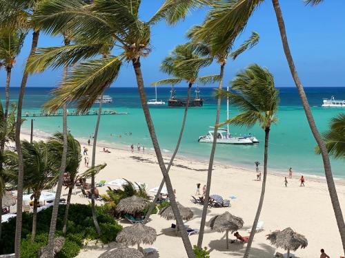 LA PERLA STUDIOS with ROOFTOP POOL and SPA - PLAYA LOS CORALES