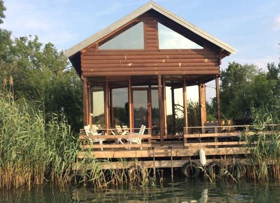La Porta River House