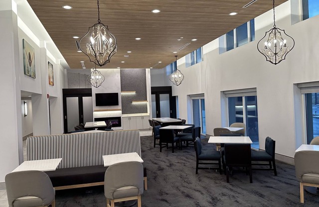 La Quinta by Wyndham Chicago O'Hare Airport
