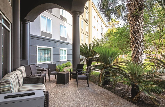 La Quinta Inn & Suites by Wyndham Austin Airport