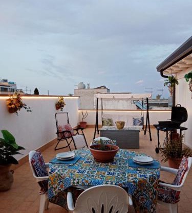 La Terrazza Solarium, in pieno centro 60m dalla stazione ferroviaria 700m dal mare