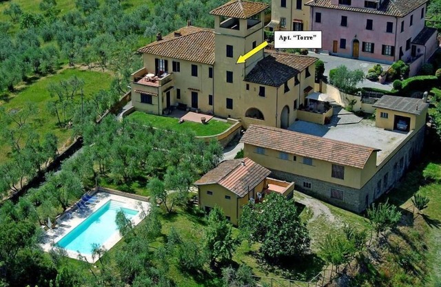 LA TORRE - Apartment in Villa from the early 1900s