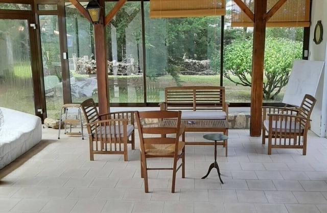 LA TREMIERE- vacation home with private heated pool, garden- 8personnes