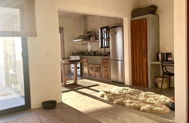 LA VENTANA LUXURY PENTHOUSE one lot back from ocean. Near casa Tara