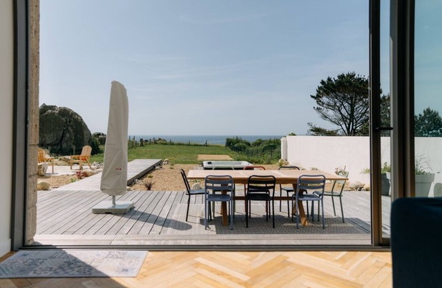 LA VILLA COTTON - LARGE VILLA WITH SPA BY THE SEA