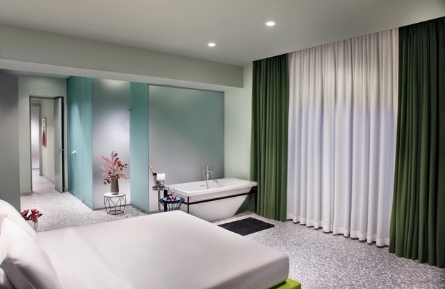 Lady Rose Privilege Suite