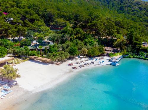 lagoon boutique beach hotel