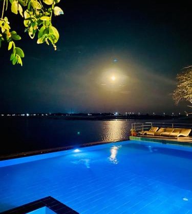 Lagoon Villa Arugambay