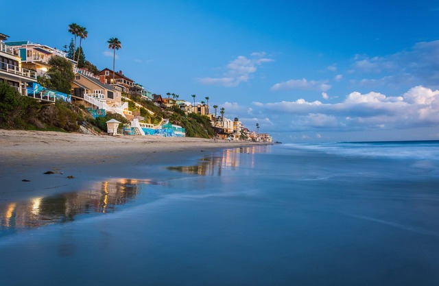 Laguna Paradise, Pool Access, steps from beaches!