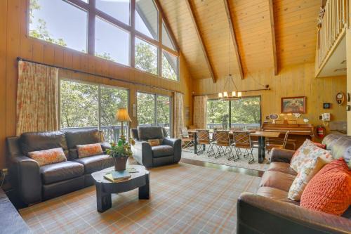 Lake Arrowhead Family Home with Game Room