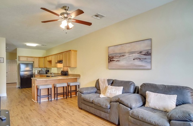 Lake Charles Vacation Rental ~ 3 Mi to Downtown!