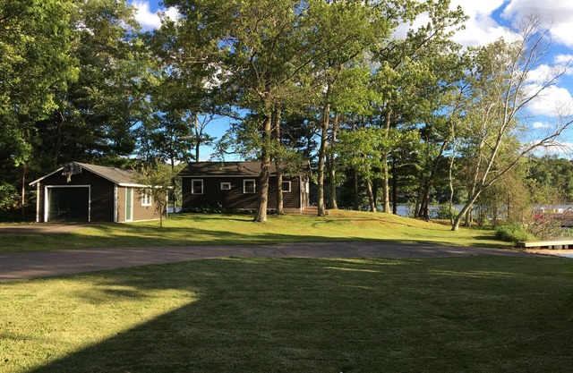 Lake Cottage on Round Lake, Hayward, WI